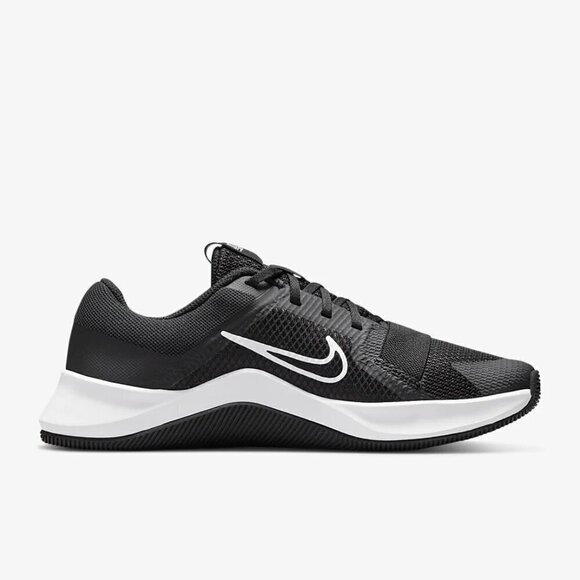 Nike MC Trainer Sneaker 9.5 Black/White Running Workout Tennis Shoe Gorpcore - Picture 1 of 9